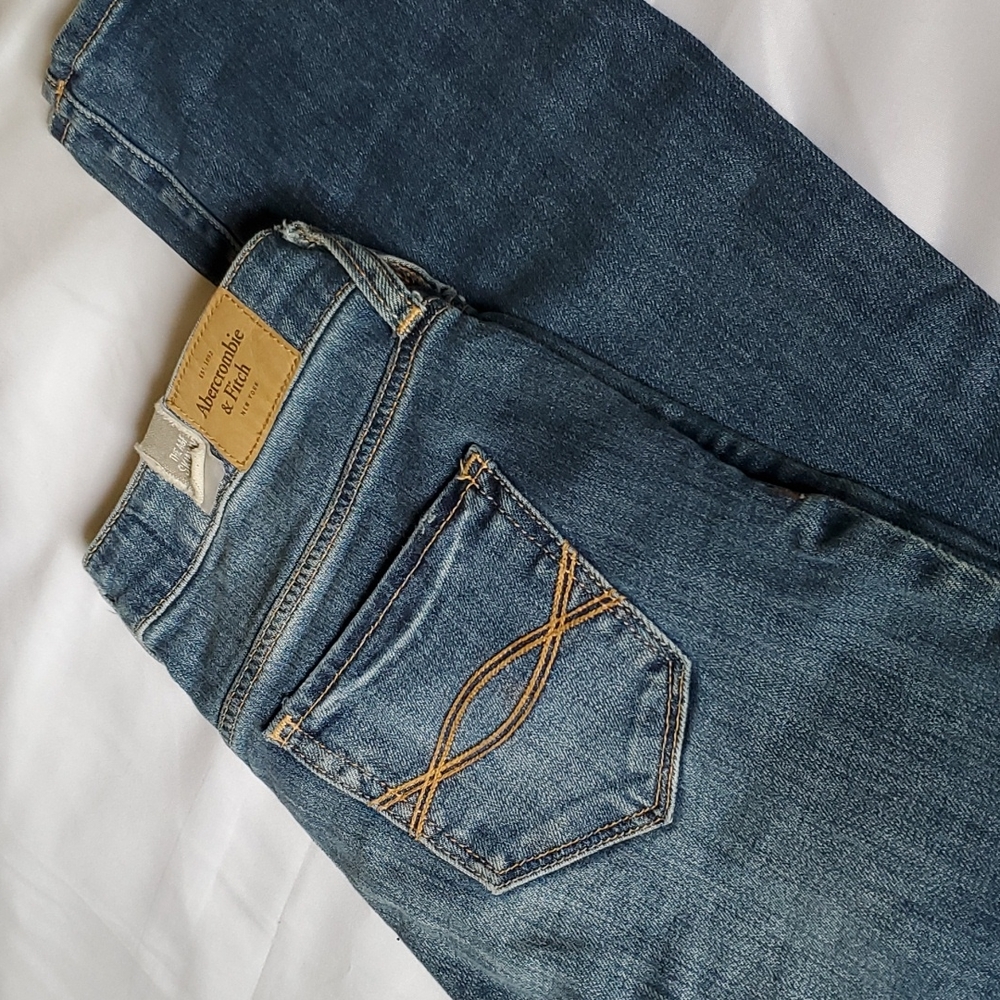 Abercrombie & Fitch Skinny Jeans Blue 24